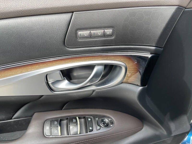 2015 Infiniti Q70L 3.7