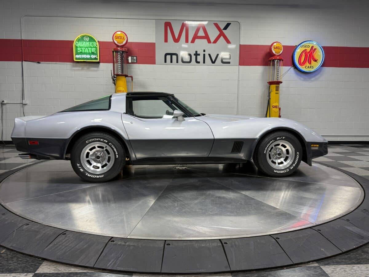 1981 Chevrolet Corvette 37