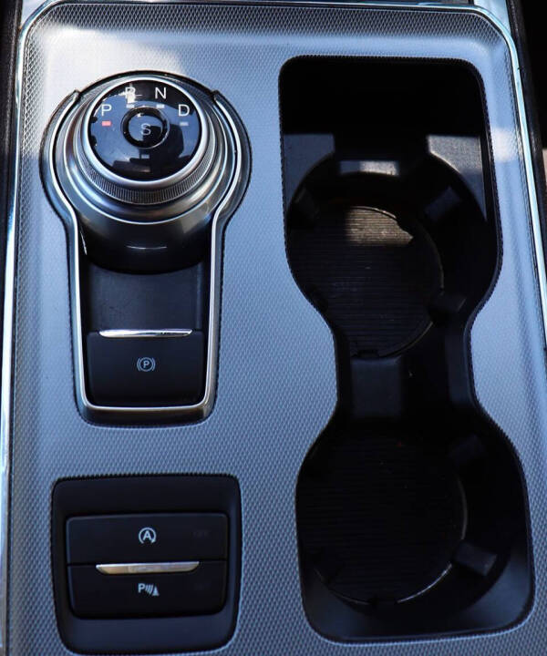 2021 Ford Edge Titanium