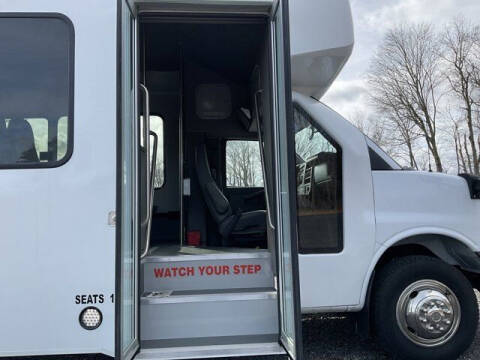 2022 Chevrolet Express 4500