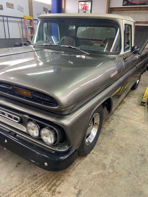 1961 Chevrolet Apache