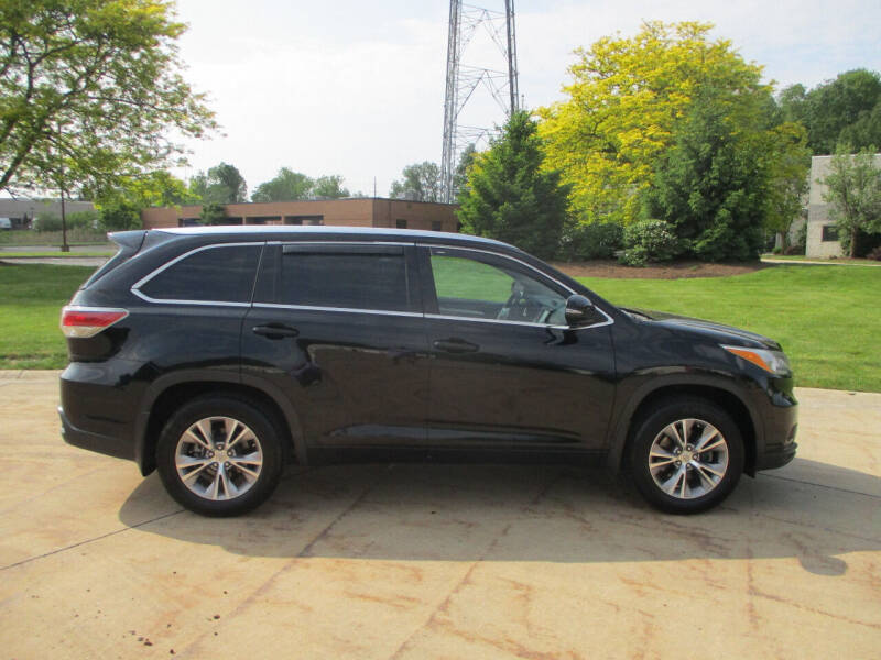 2015 Toyota Highlander for sale at Lease Car Sales 2 in Warrensville Heights OH