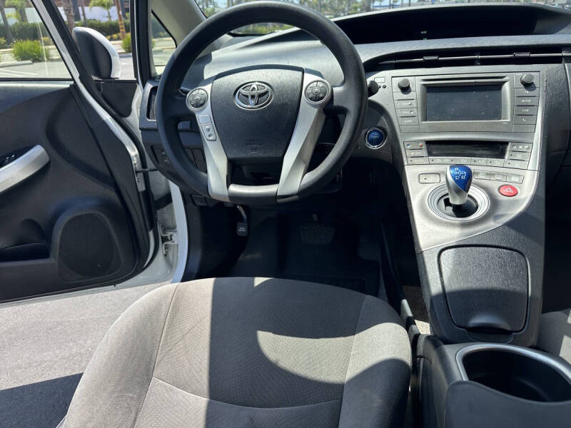 2013 Toyota Prius Two