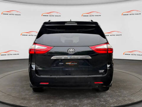 2017 Toyota Sienna