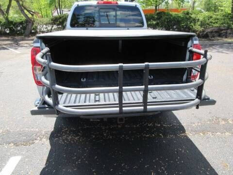 2010 Nissan Frontier LE