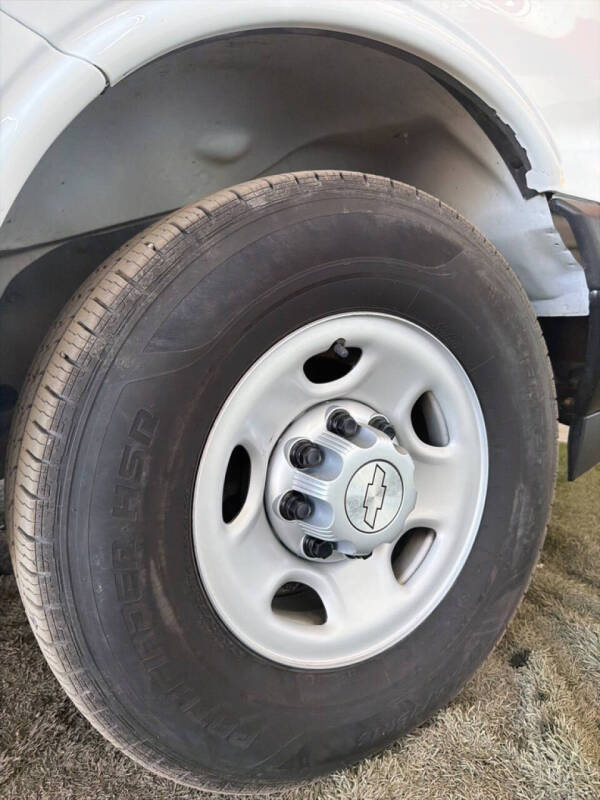 2017 Chevrolet Express LS 3500