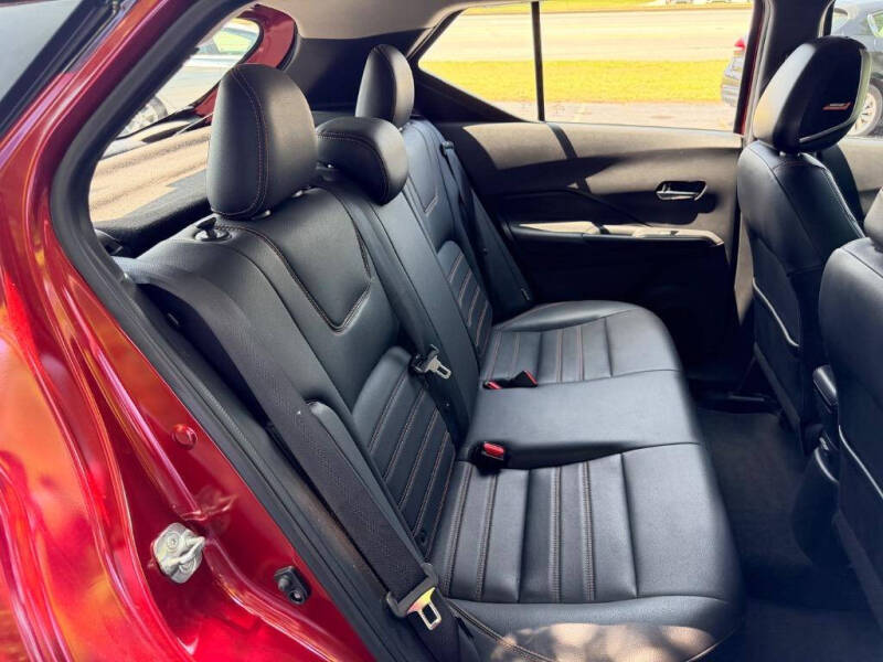 2020 Nissan Kicks SR