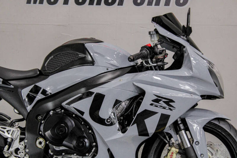 2014 Suzuki GSX-R1000