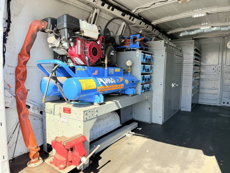 2018 Chevrolet Express Cargo Work Van's photo