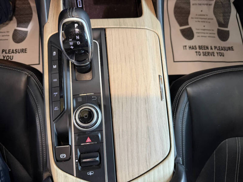 2017 Maserati Levante