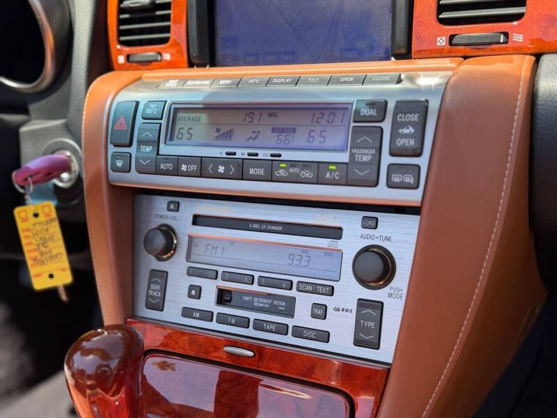 2005 Lexus SC 430