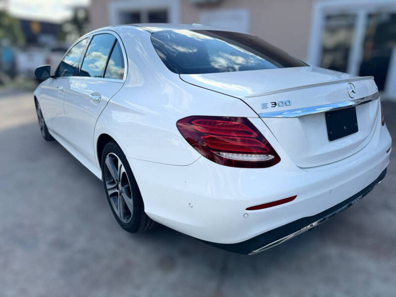 2017 Mercedes-Benz E-Class E 300 4MATIC