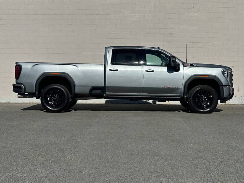 2025 GMC Sierra 3500HD