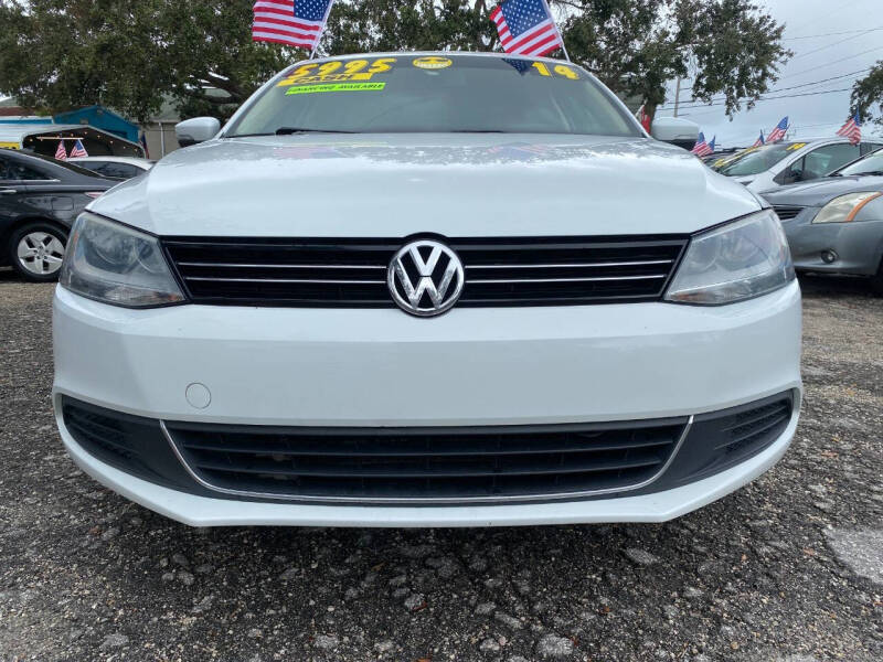 2014 Volkswagen Jetta SE photo 2