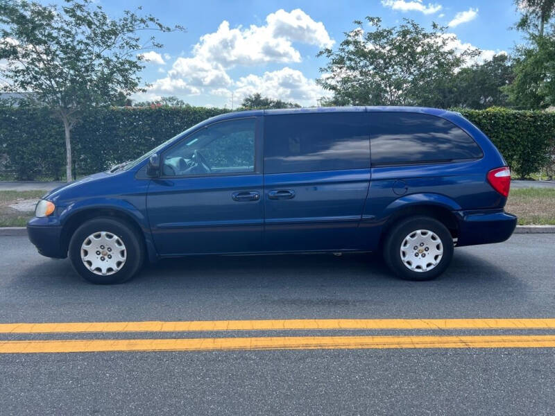 2002 Chrysler Town and Country for sale at Carlando in Lakeland FL