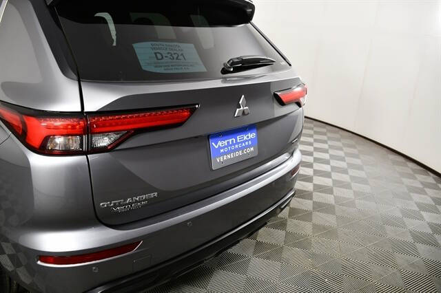 2024 Mitsubishi Outlander SE Black Edition