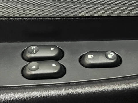 2005 Ford Thunderbird Deluxe