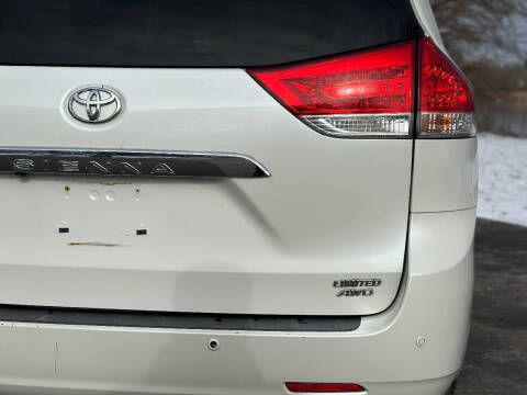 2012 Toyota Sienna Limited 7-Passenger