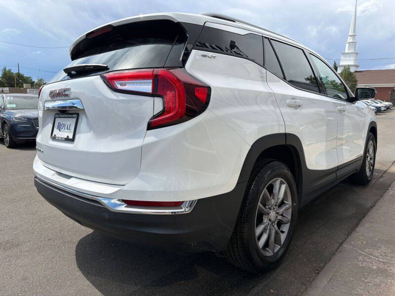 2024 GMC Terrain SLT