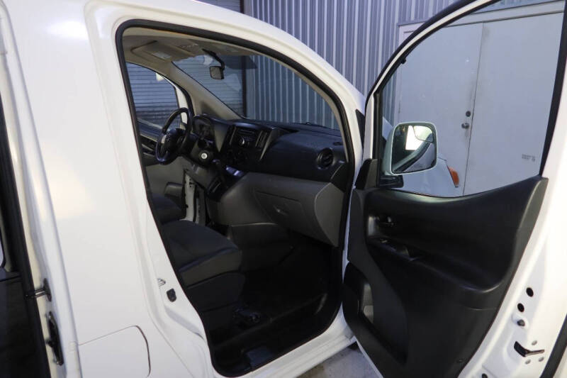 2017 Nissan NV200 SV