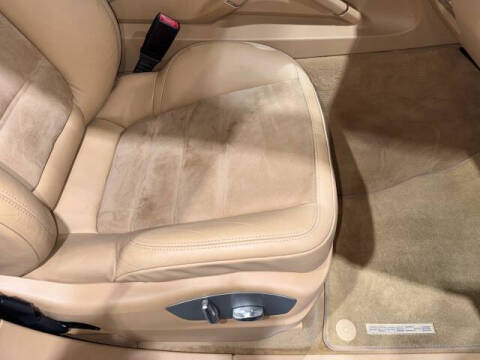 2013 Porsche Cayenne GTS