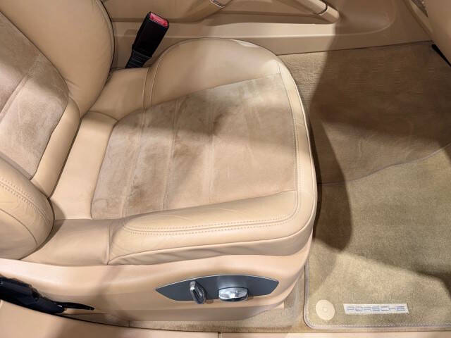 2013 Porsche Cayenne GTS