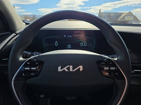 2023 Kia Niro EX Touring