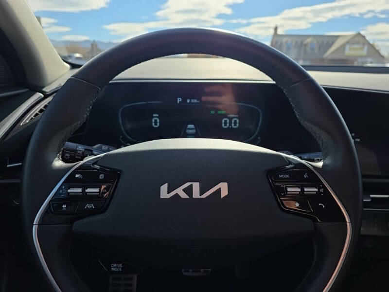 2023 Kia Niro EX Touring