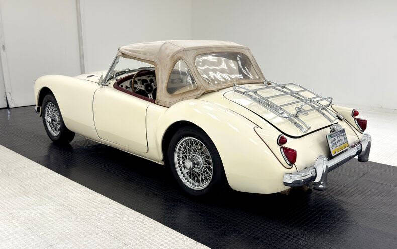 1961 MG MGA