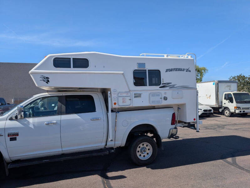 2011 Northern Lite M-8.5 Q-LITE