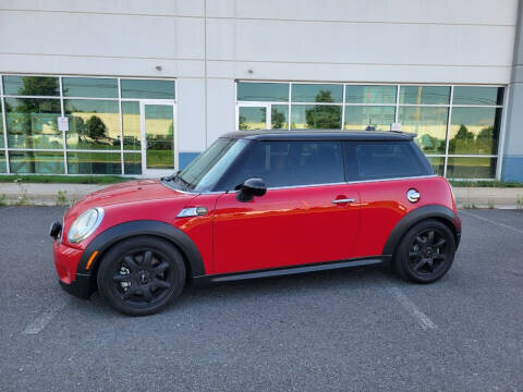 2009 MINI Cooper for sale at Limitless Auto LLC in Chantilly VA