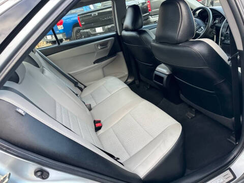 2016 Toyota Camry LE