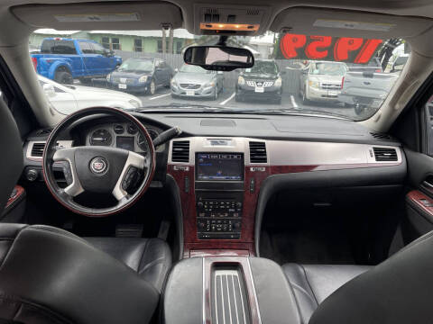 2012 Cadillac Escalade Premium