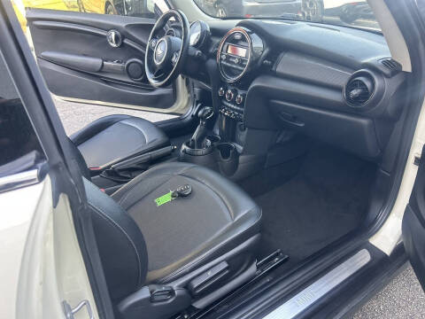 2016 MINI Hardtop 2 Door Cooper