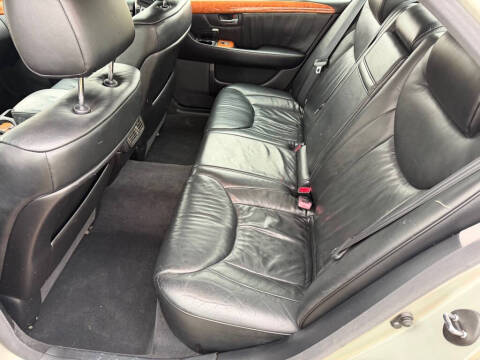 2001 Lexus LS 430