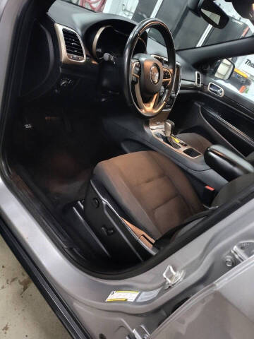 2017 Jeep Grand Cherokee Laredo E