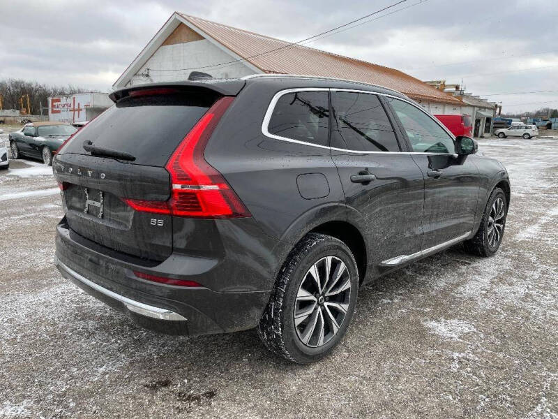 2023 Volvo XC60 B5 Plus Bright Theme