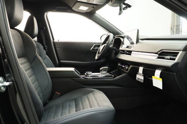 2026 Mitsubishi Outlander LE