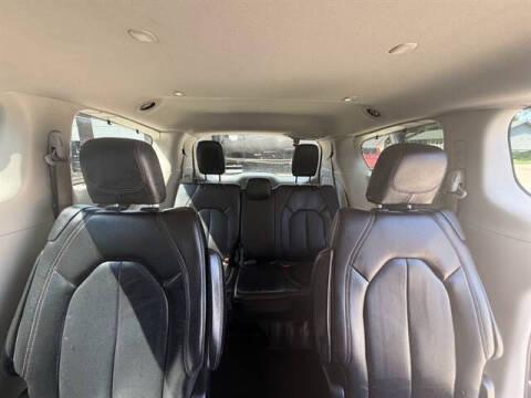 2020 Chrysler Pacifica Touring L