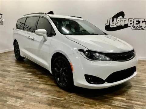 2019 Chrysler Pacifica for sale at Cole Chevy Pre-Owned in Bluefield WV