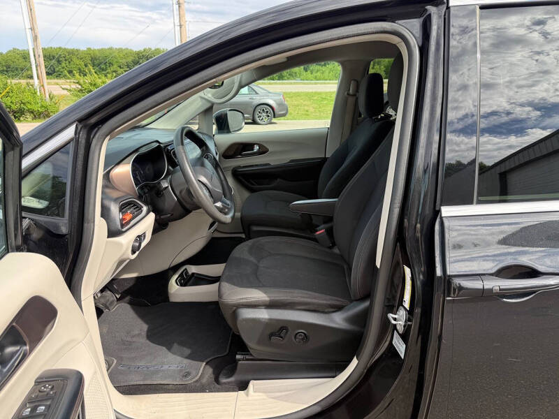 2017 Chrysler Pacifica Touring