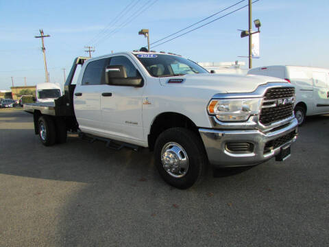 2024 RAM 3500 SLT