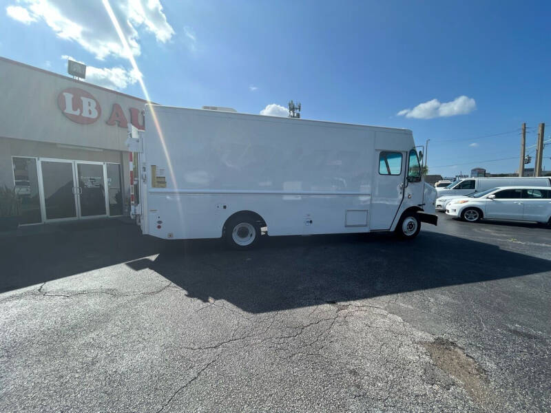 2017 Freightliner MT45 Chassis