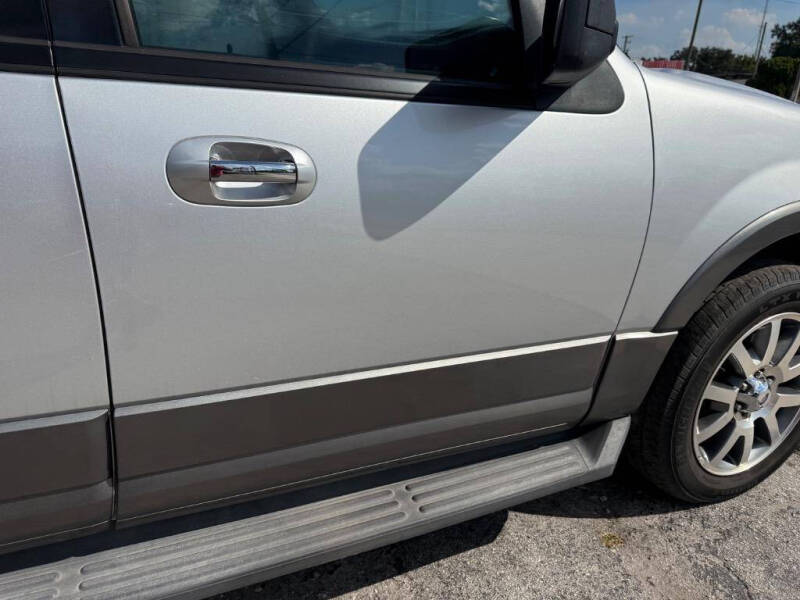 2011 Ford Expedition XLT