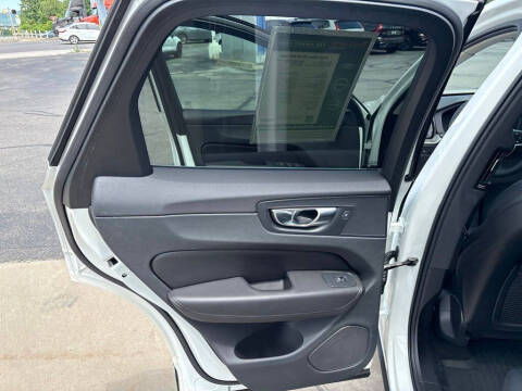 2023 Volvo XC60 B5 Core