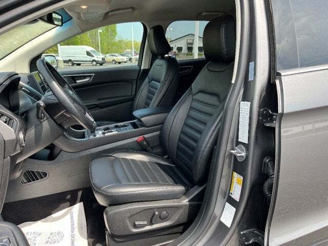 2023 Ford Edge 25