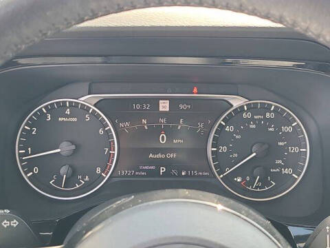 2024 Nissan Pathfinder SL