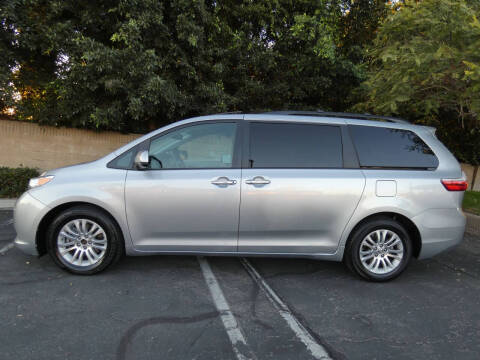 2015 Toyota Sienna