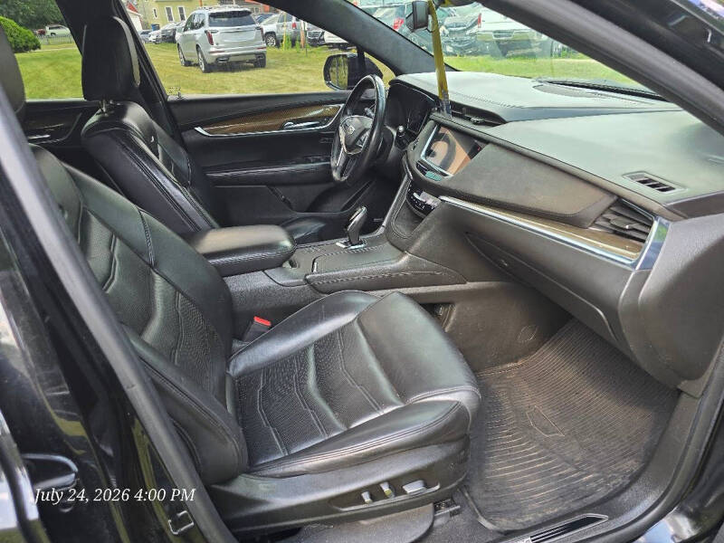 2017 Cadillac XT5 Platinum
