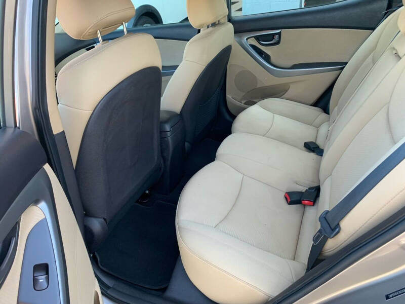 2012 Hyundai Elantra GLS